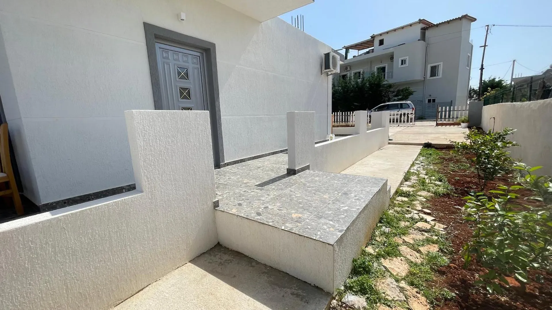 Mario Studios Ksamil Apartment