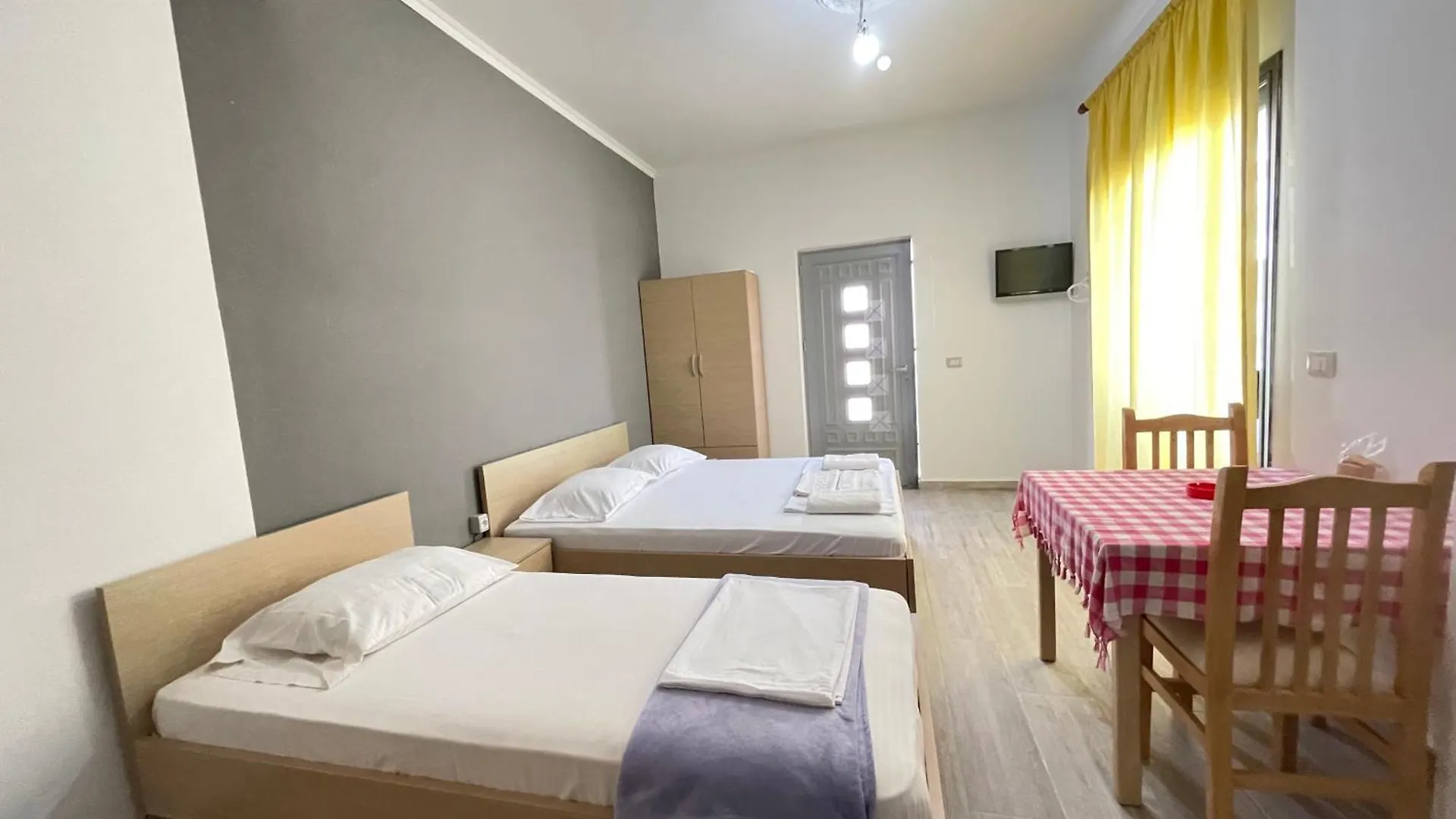 Mario Studios Ksamil Apartment