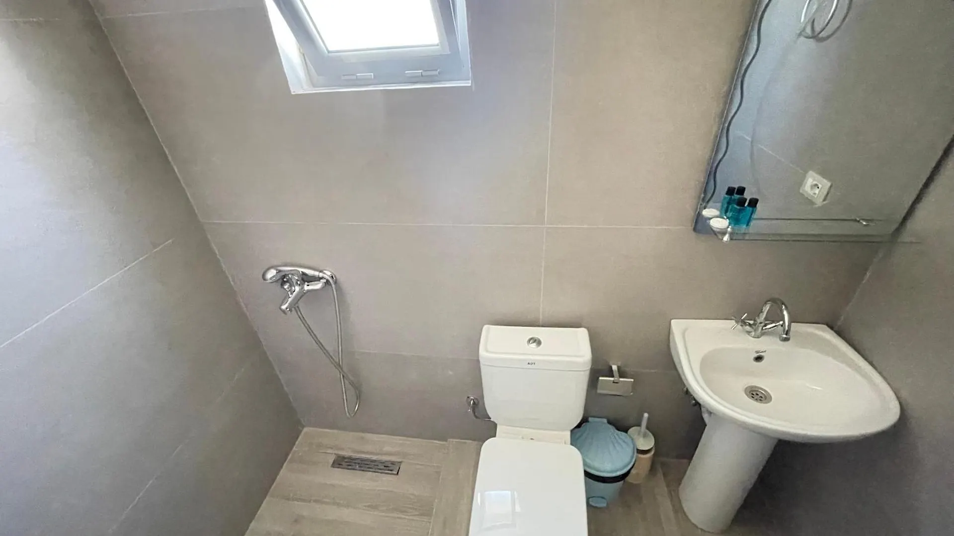 Mario Studios Ksamil Apartment